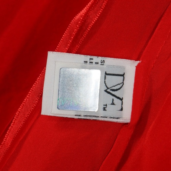 DVF Diane Von Furstenberg Blouse Womens Sz Small Red Silk Sleeveless Chiffon - Picture 8 of 9